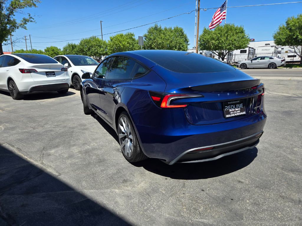 2024 Tesla Model 3 Image 9