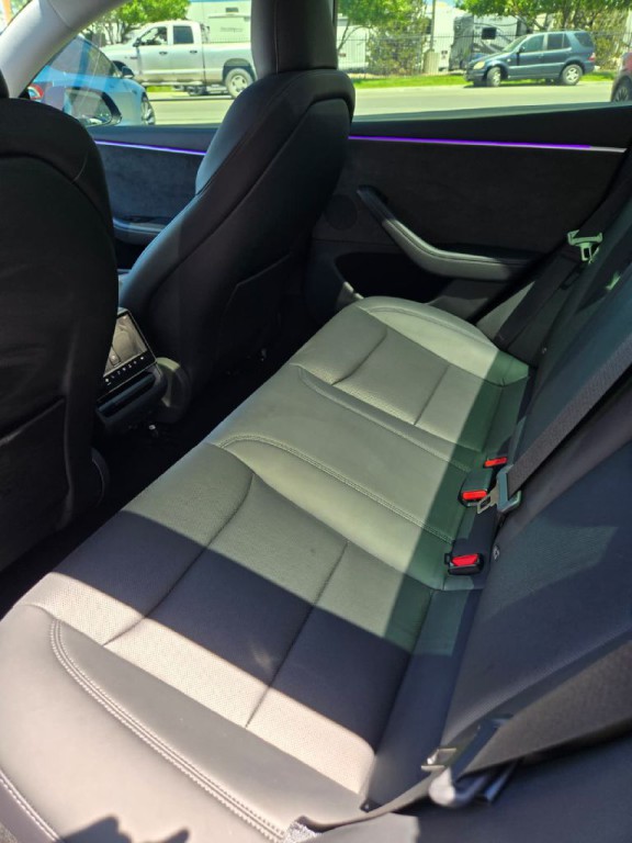 2024 Tesla Model 3 Image 15