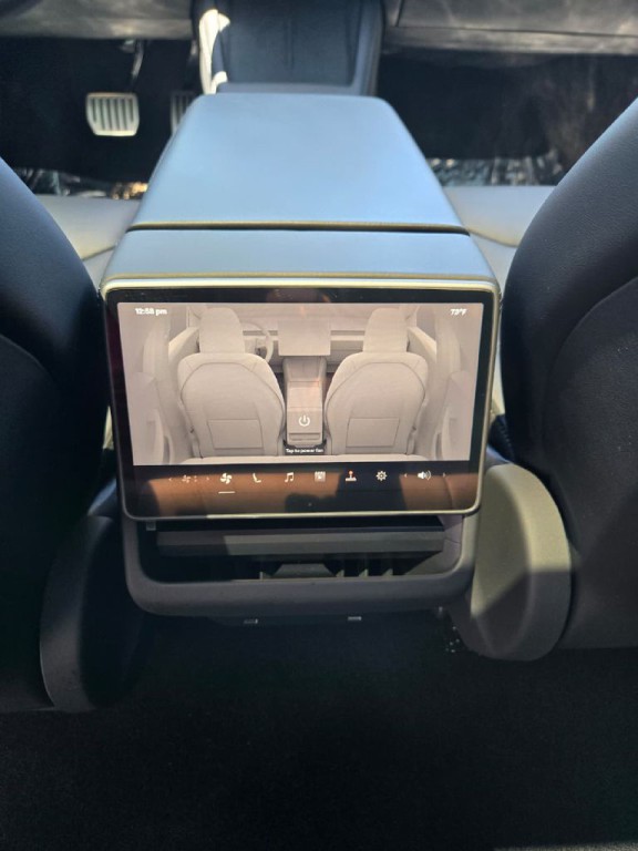 2024 Tesla Model 3 Image 16