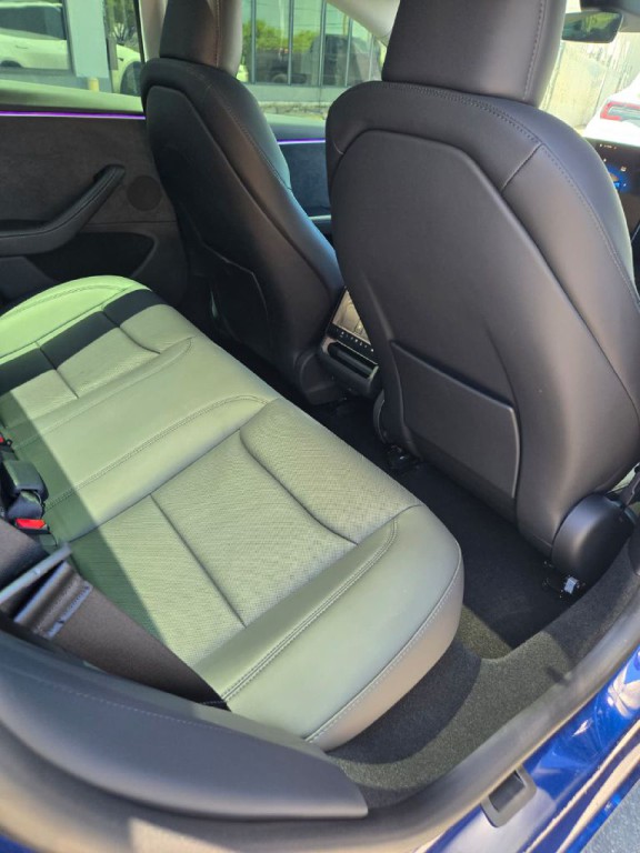 2024 Tesla Model 3 Image 18