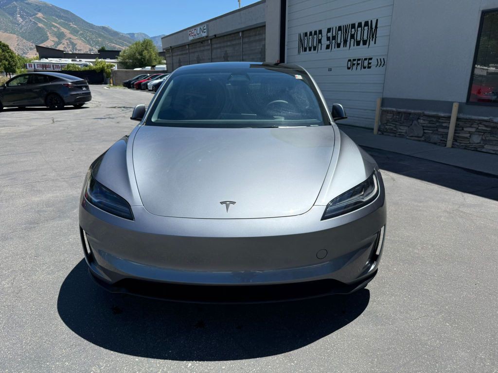 2024 Tesla Model 3 Image 3