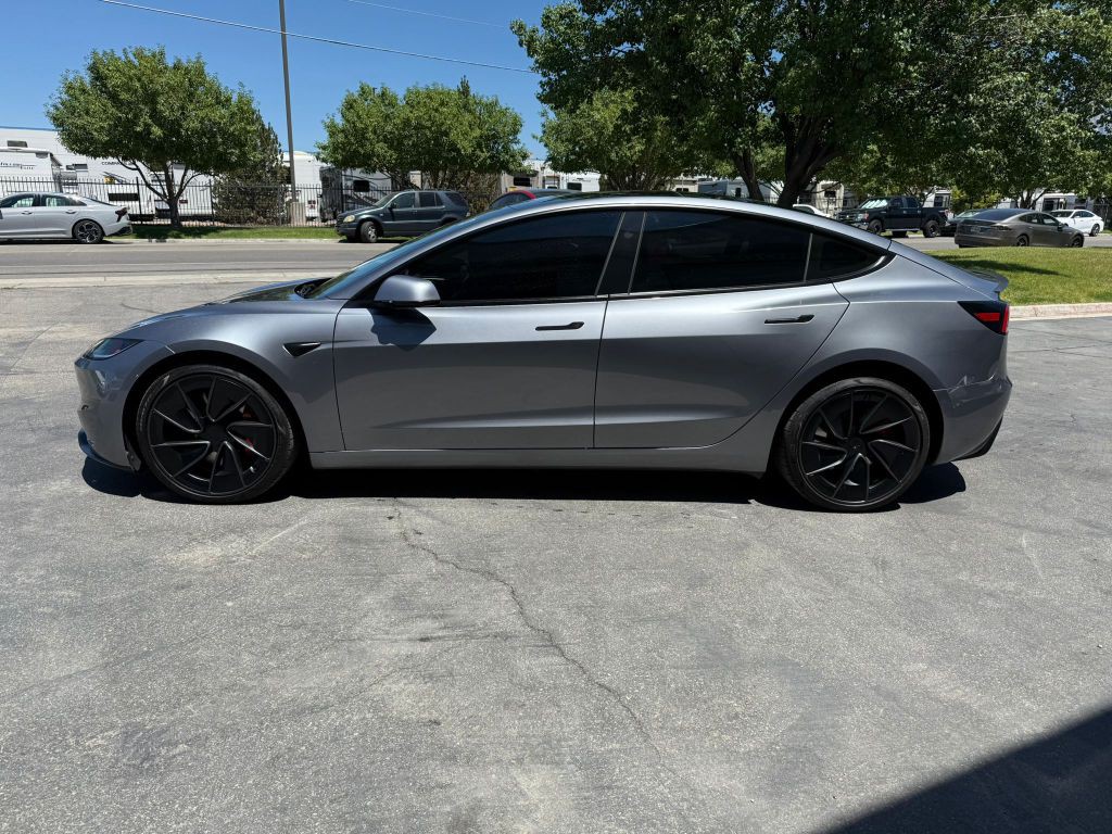 2024 Tesla Model 3 Image 6