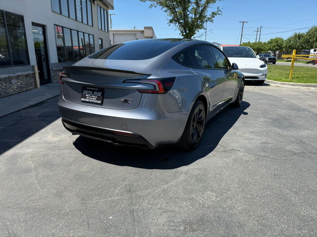 2024 Tesla Model 3 Image 8