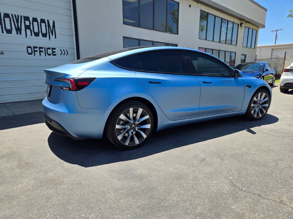 2024 Tesla Model 3 Image 8