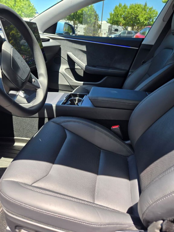 2024 Tesla Model 3 Image 13
