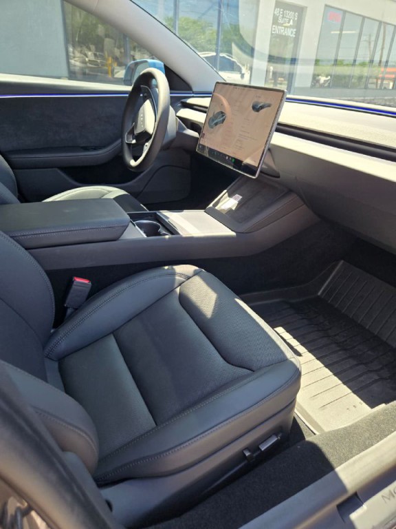 2024 Tesla Model 3 Image 15