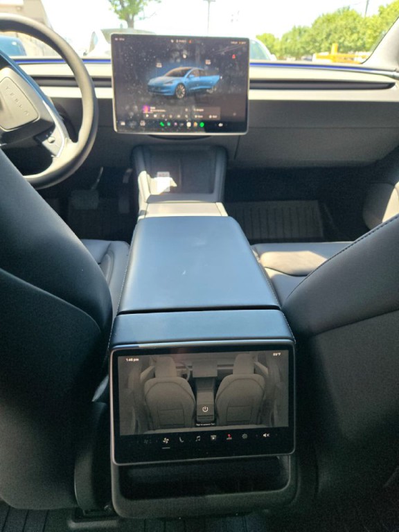 2024 Tesla Model 3 Image 16