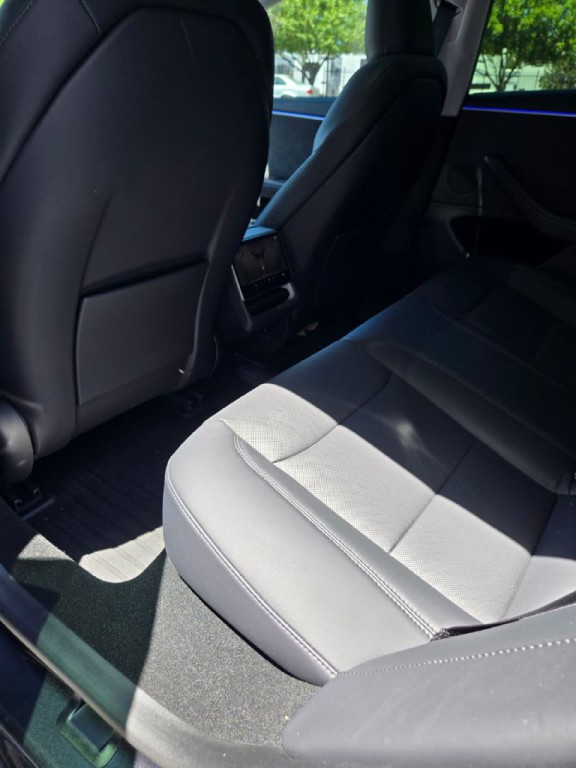 2024 Tesla Model 3 Image 18