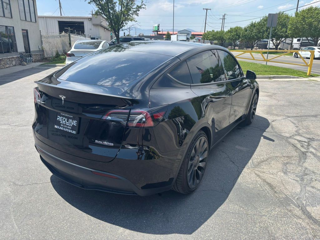2023 Tesla Model Y Image 10