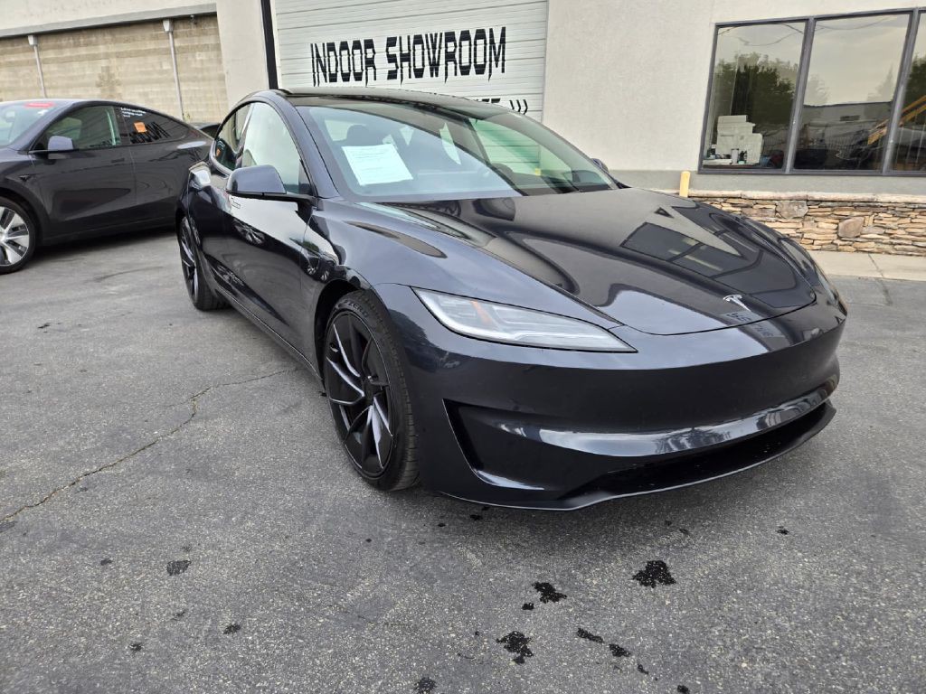 2024 Tesla Model 3 Image 4