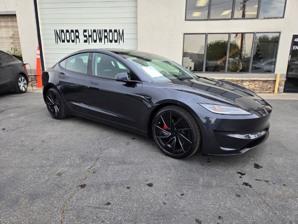2024 Tesla Model 3 Image 5
