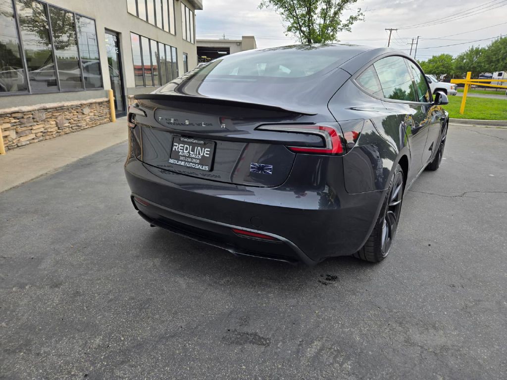 2024 Tesla Model 3 Image 9
