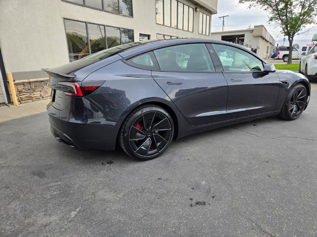 2024 Tesla Model 3 Image 10