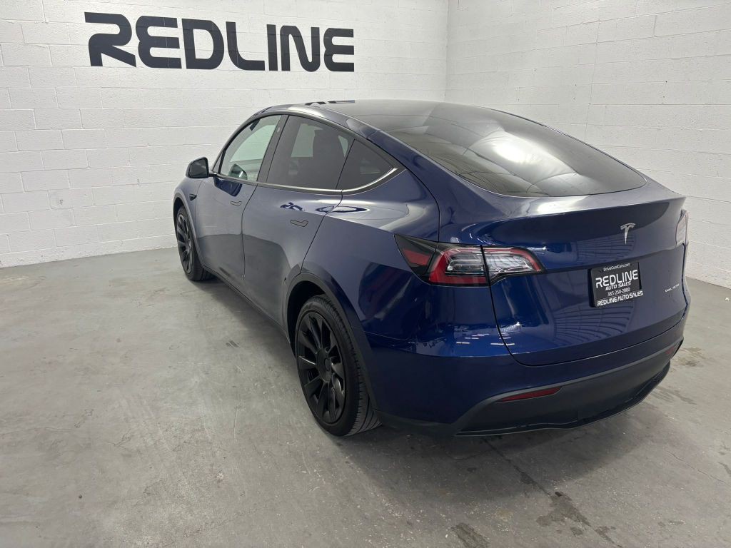 2023 Tesla Model Y Image 9