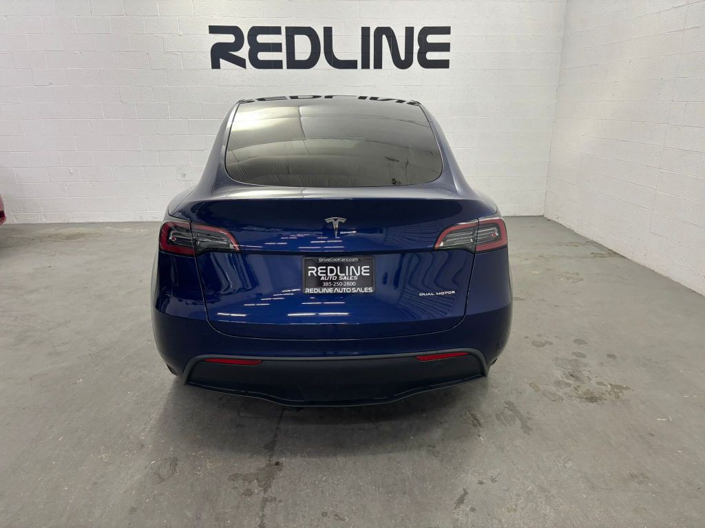 2023 Tesla Model Y Image 10