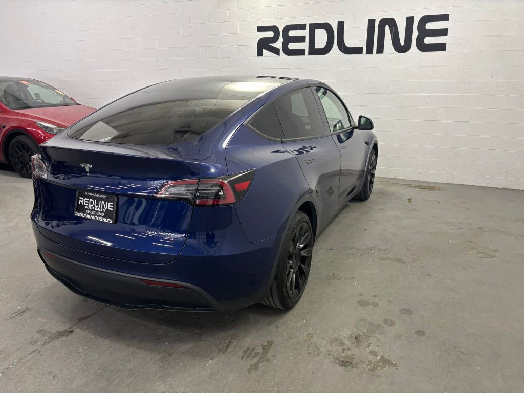 2023 Tesla Model Y Image 11