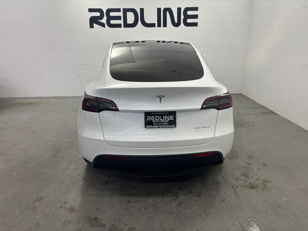 2023 Tesla Model Y Image 9