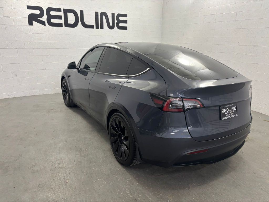 2022 Tesla Model Y Image 9