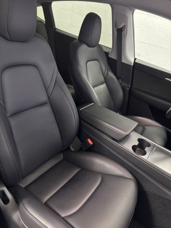 2023 Tesla Model Y Image 5
