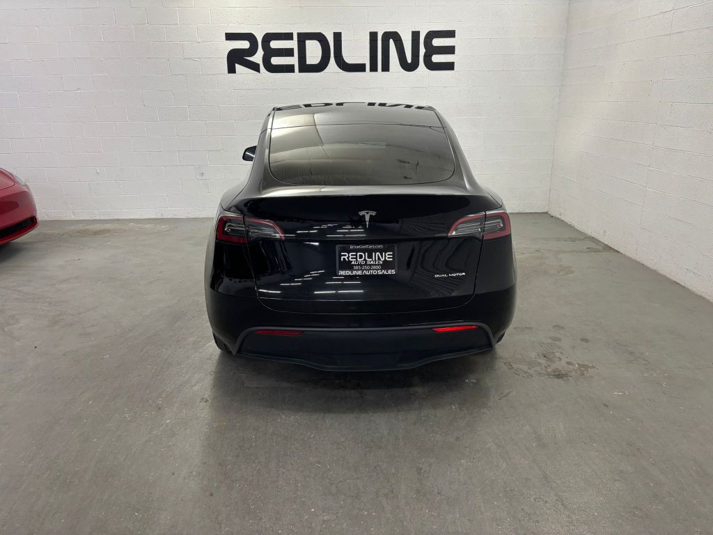 2023 Tesla Model Y Image 9