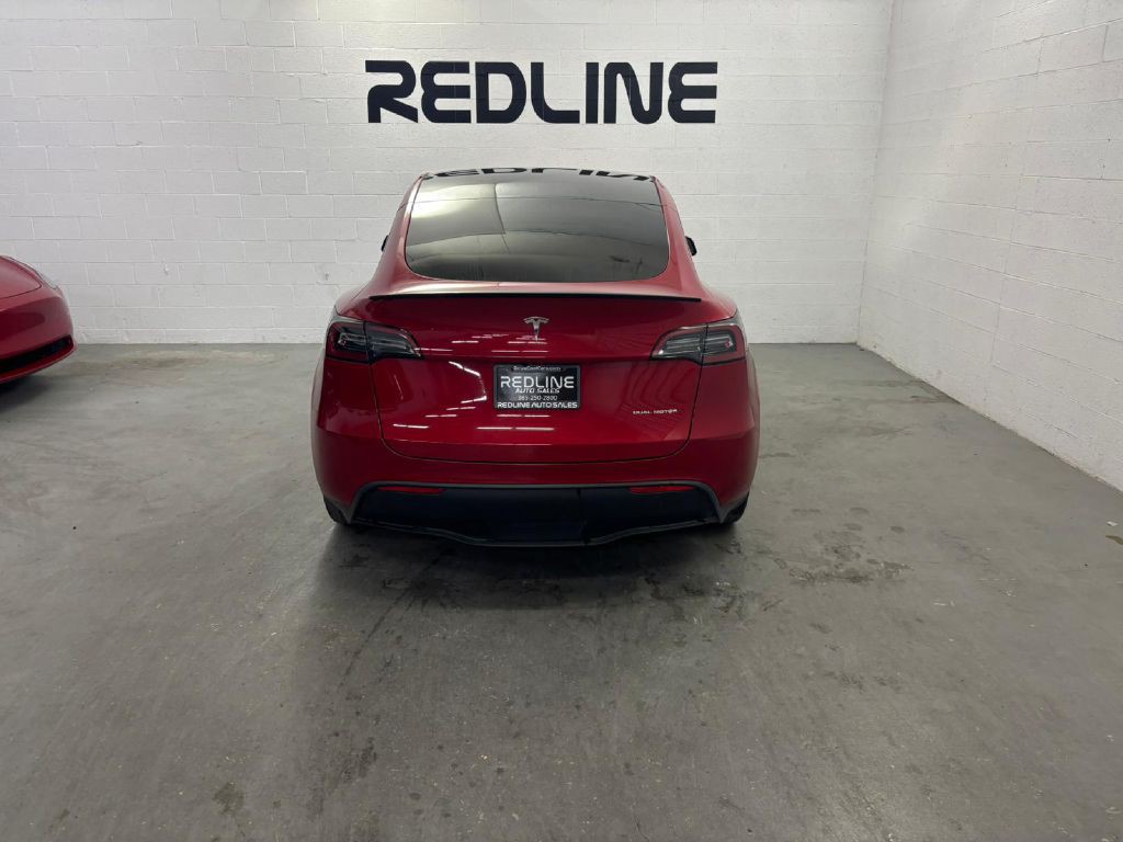 2023 Tesla Model Y Image 9