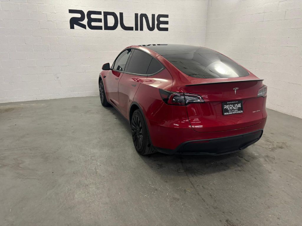 2023 Tesla Model Y Image 11