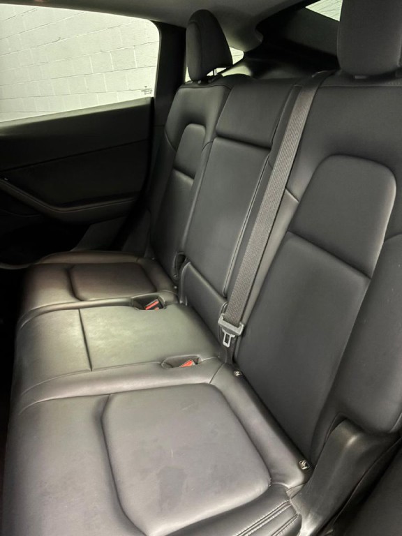 2023 Tesla Model Y Image 6