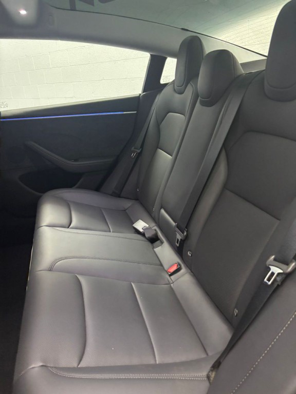 2024 Tesla Model 3 Image 6