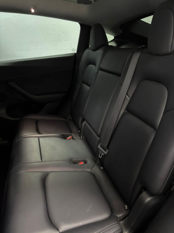 2023 Tesla Model Y Image 6