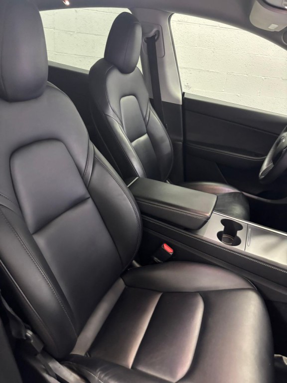 2022 Tesla Model Y Image 5