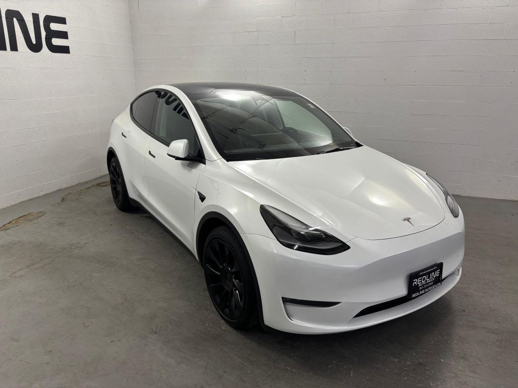 2023 Tesla Model Y Image 3