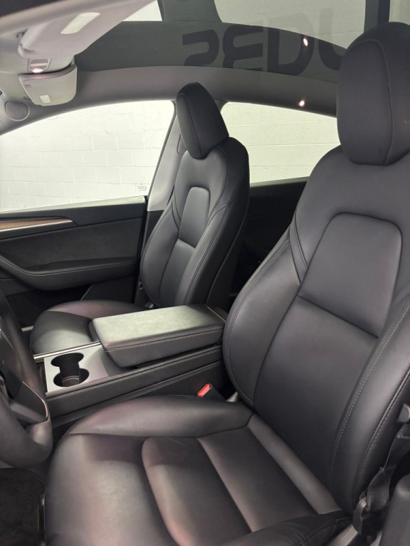 2023 Tesla Model Y Image 4