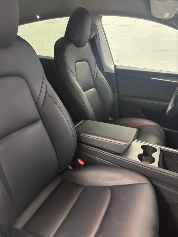 2023 Tesla Model Y Image 5