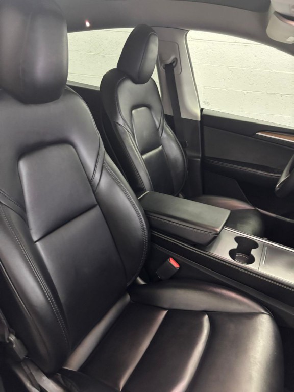2023 Tesla Model Y Image 5