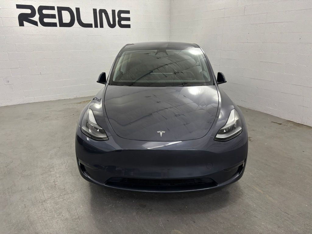 2023 Tesla Model Y Image 2