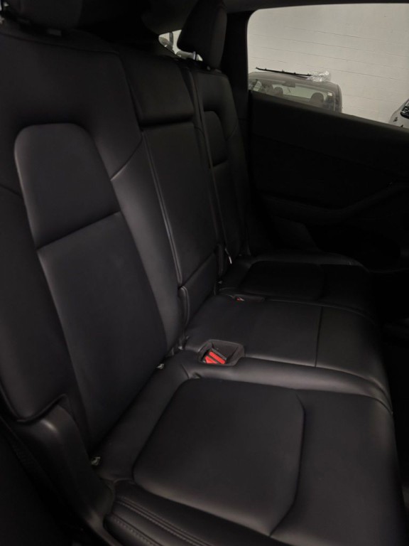 2023 Tesla Model Y Image 7
