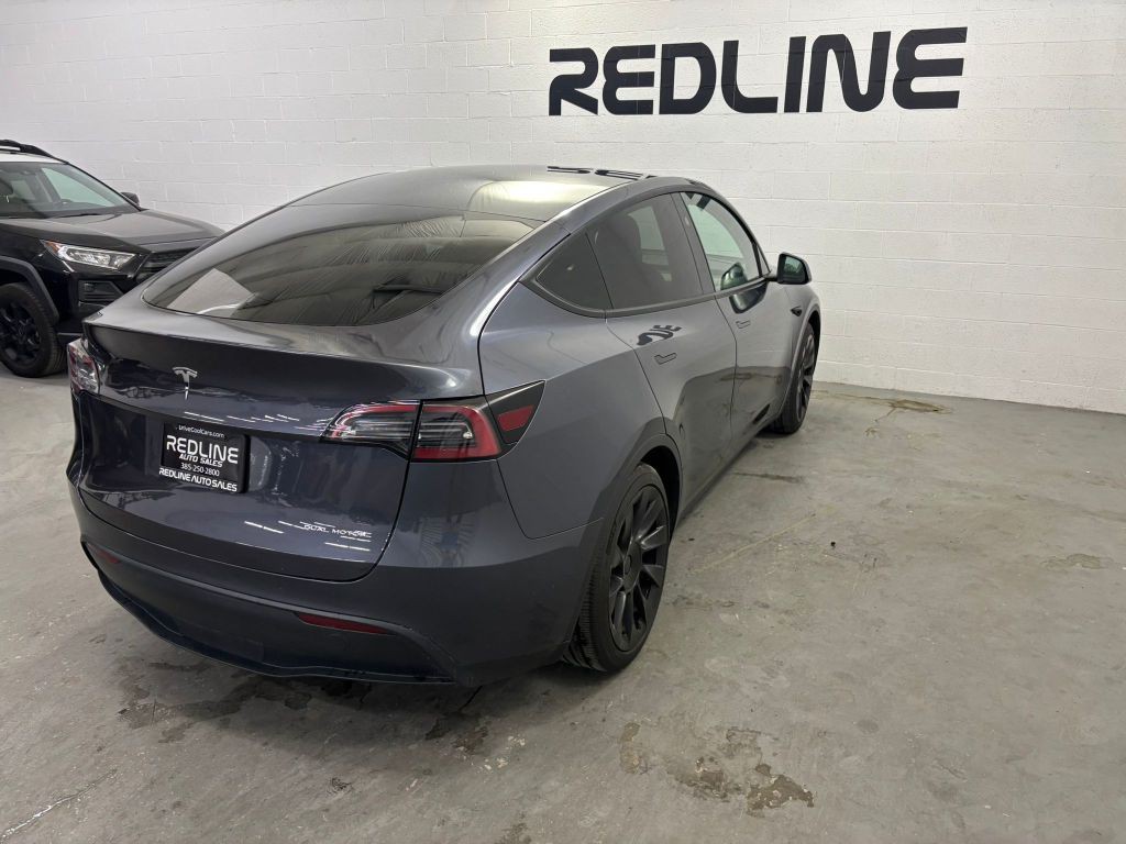 2023 Tesla Model Y Image 11