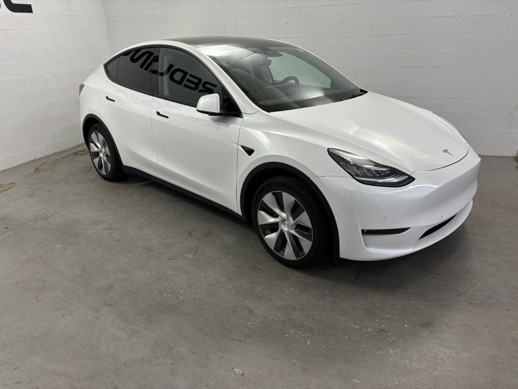 2021 Tesla Model Y Image 2