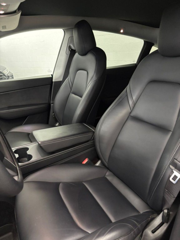 2021 Tesla Model Y Image 3