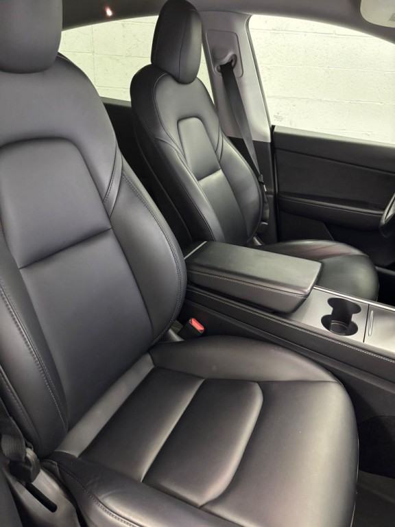 2021 Tesla Model Y Image 4