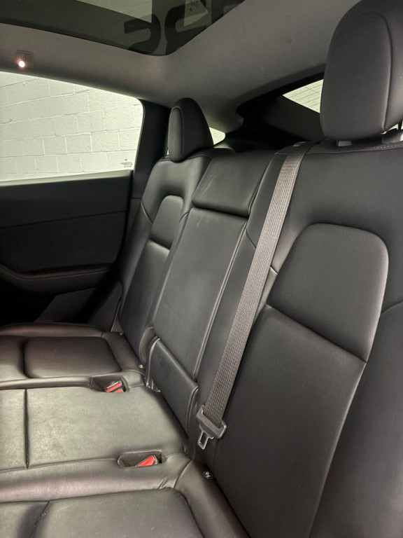 2023 Tesla Model Y Image 6