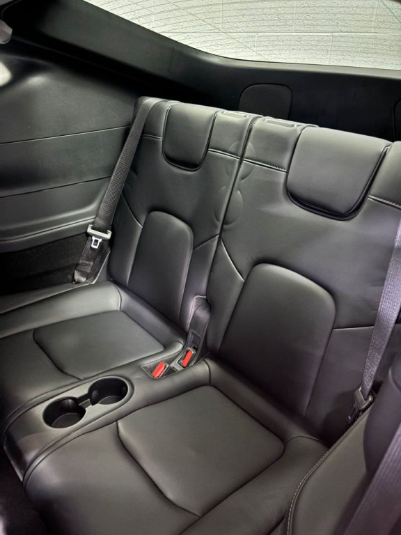2023 Tesla Model Y Image 8