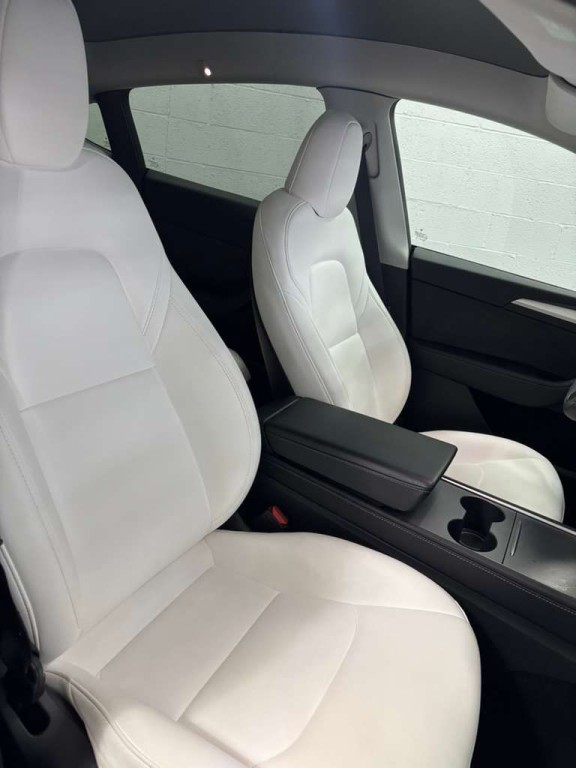 2023 Tesla Model Y Image 5