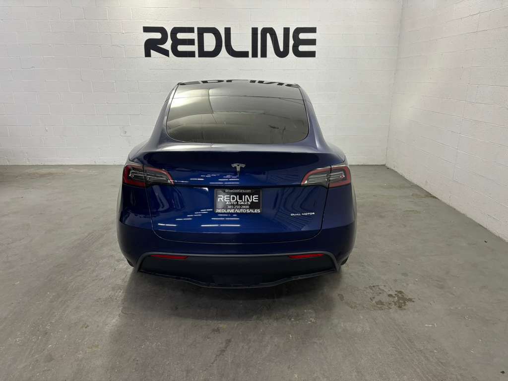 2023 Tesla Model Y Image 9