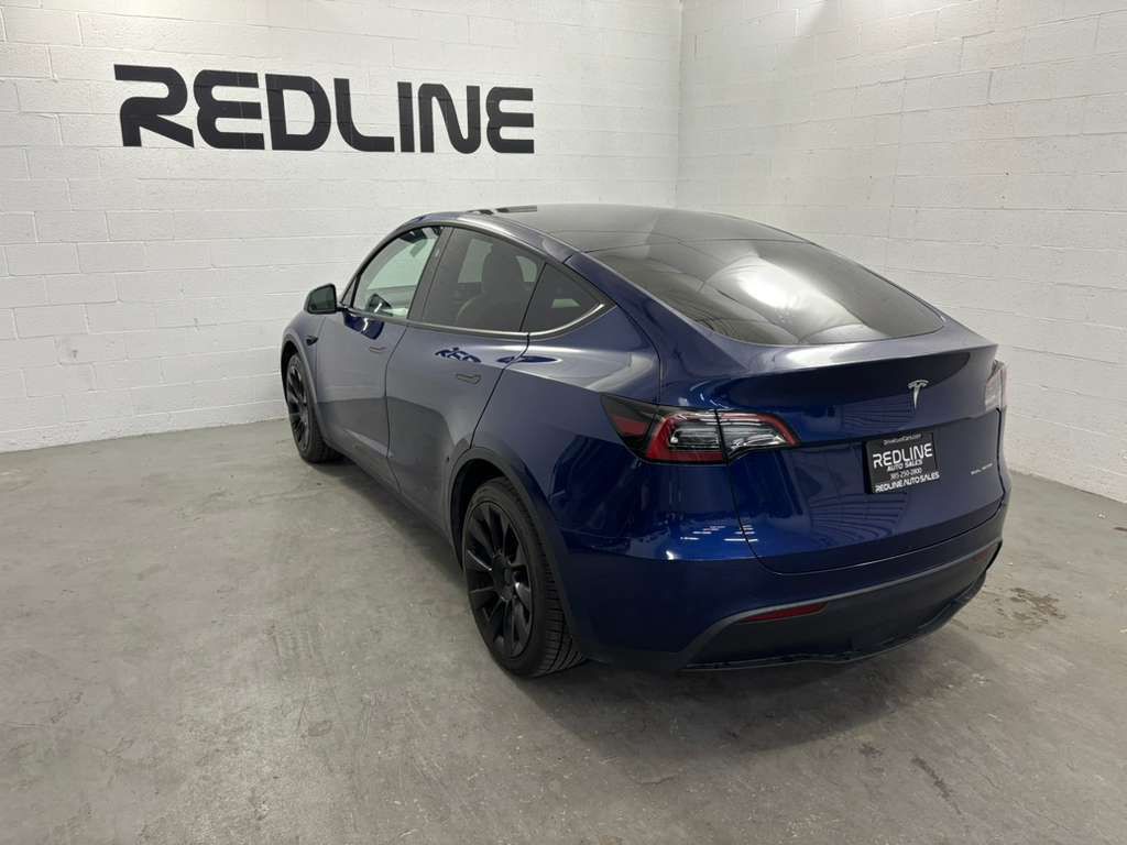2023 Tesla Model Y Image 10