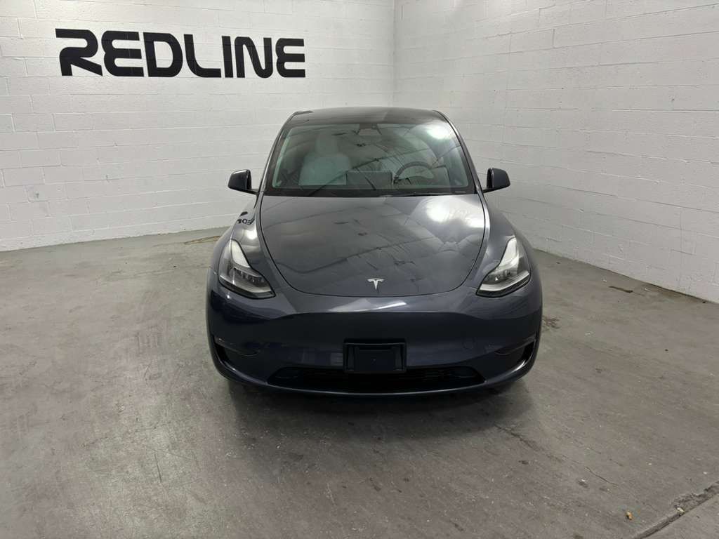 2023 Tesla Model Y Image 2