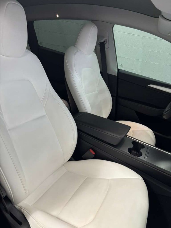 2023 Tesla Model Y Image 5