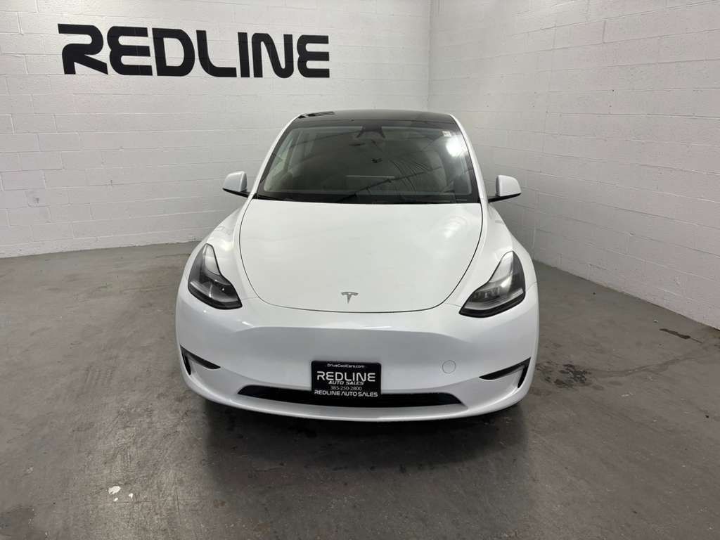 2023 Tesla Model Y Image 2