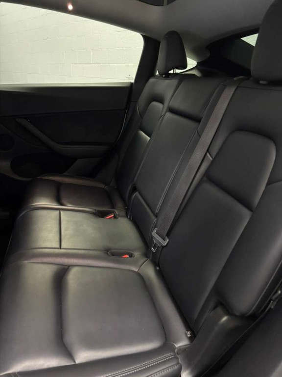 2023 Tesla Model Y Image 6