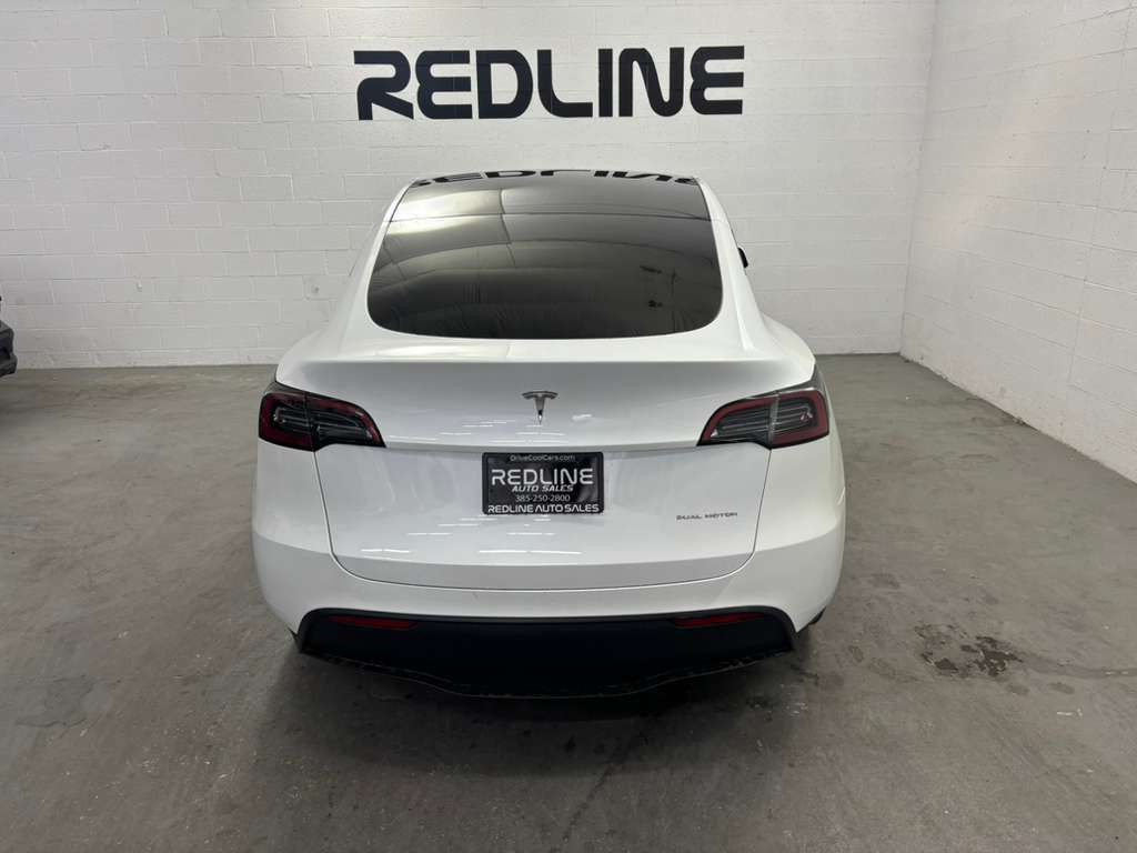 2023 Tesla Model Y Image 9